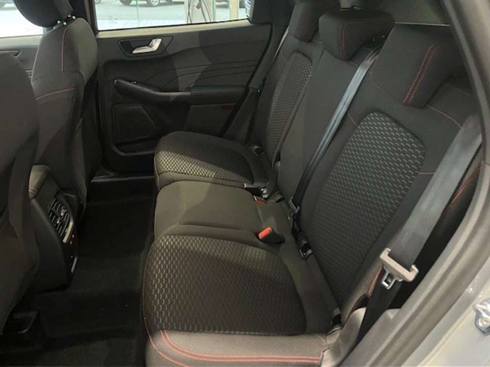 Ford Kuga - Imagem 8