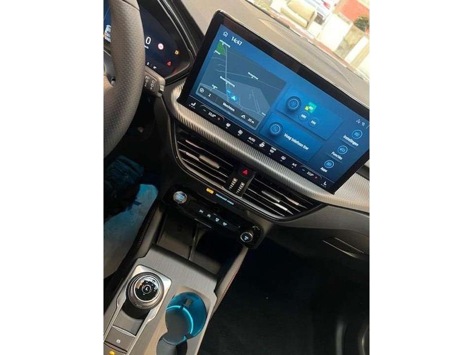 Ford Kuga - Imagem 11