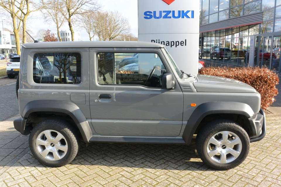 Suzuki Jimny - Imagem 8