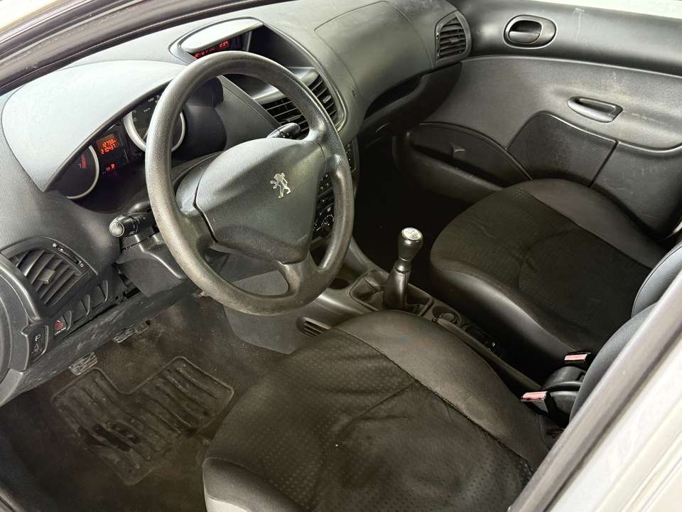 Peugeot 206 - Imagem 8