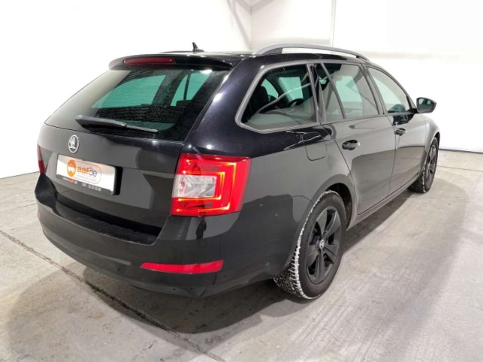 Skoda Octavia - Imagem 3