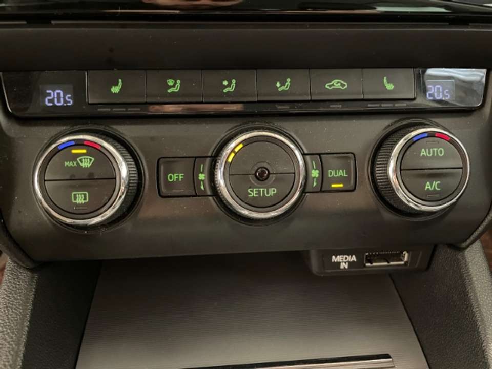 Skoda Octavia - Imagem 9