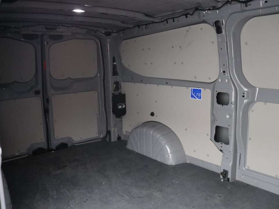 Volkswagen T7 Transporter - Imagem 8