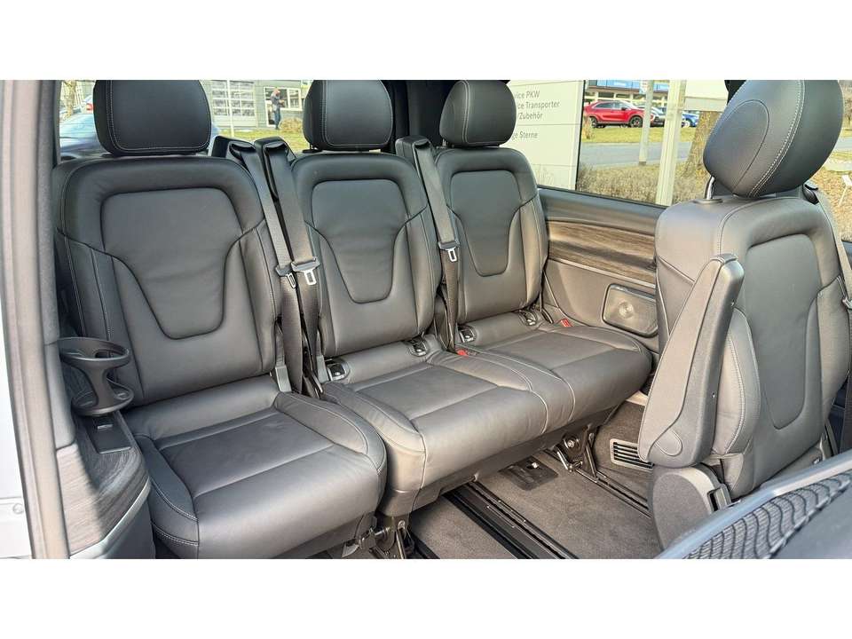 Mercedes-Benz V 300 - Imagem 12