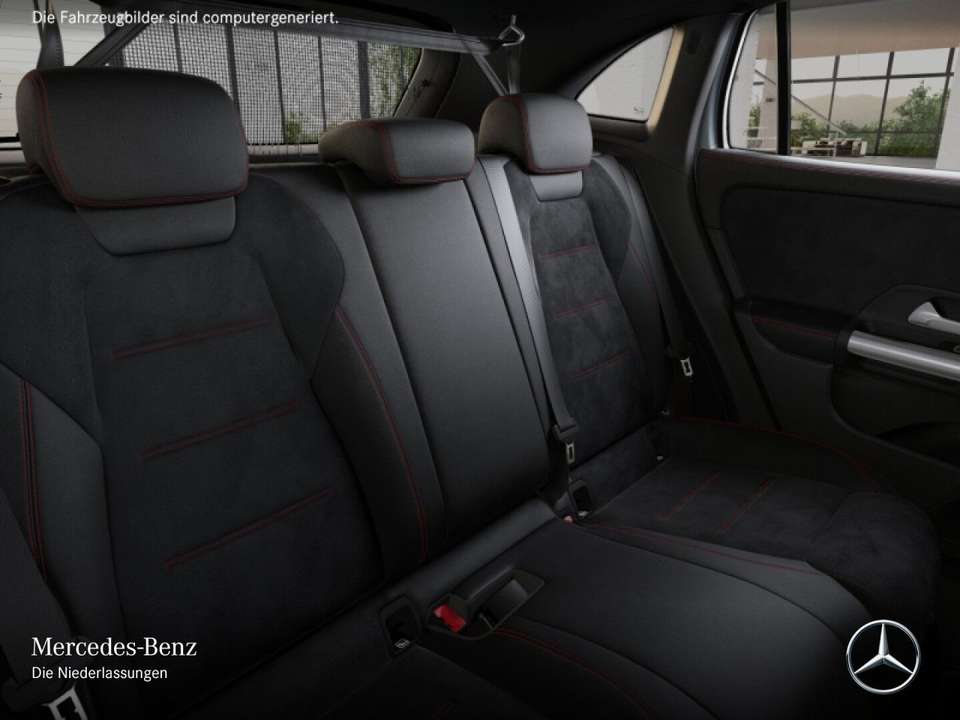 Mercedes-Benz GLA 200 - Imagem 12