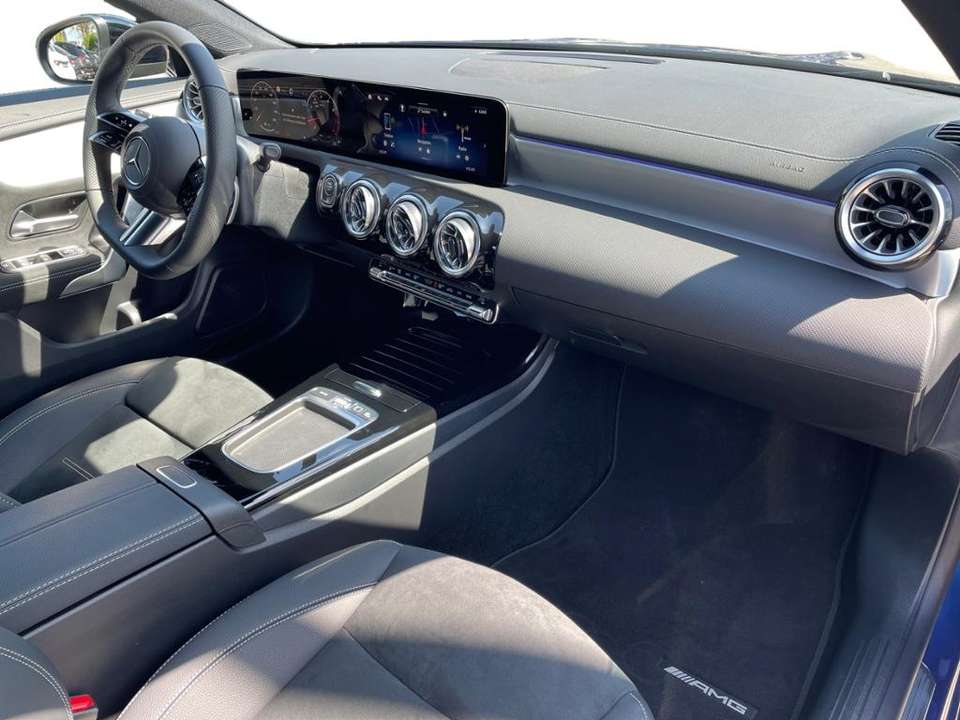 Mercedes-Benz CLA 200 - Imagem 4