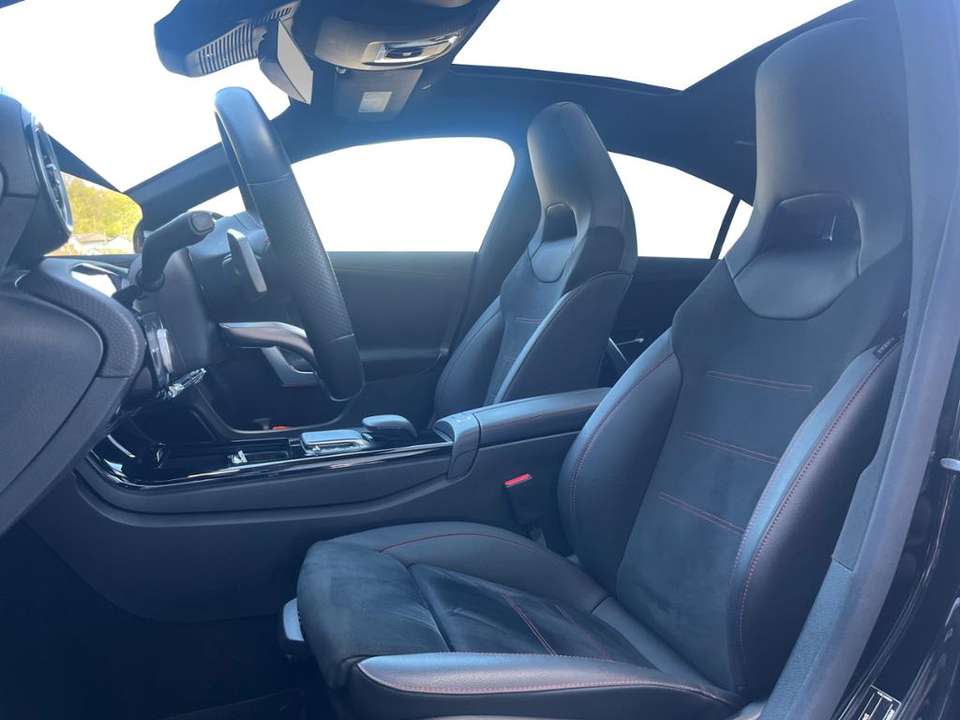 Mercedes-Benz CLA 220 - Imagem 6