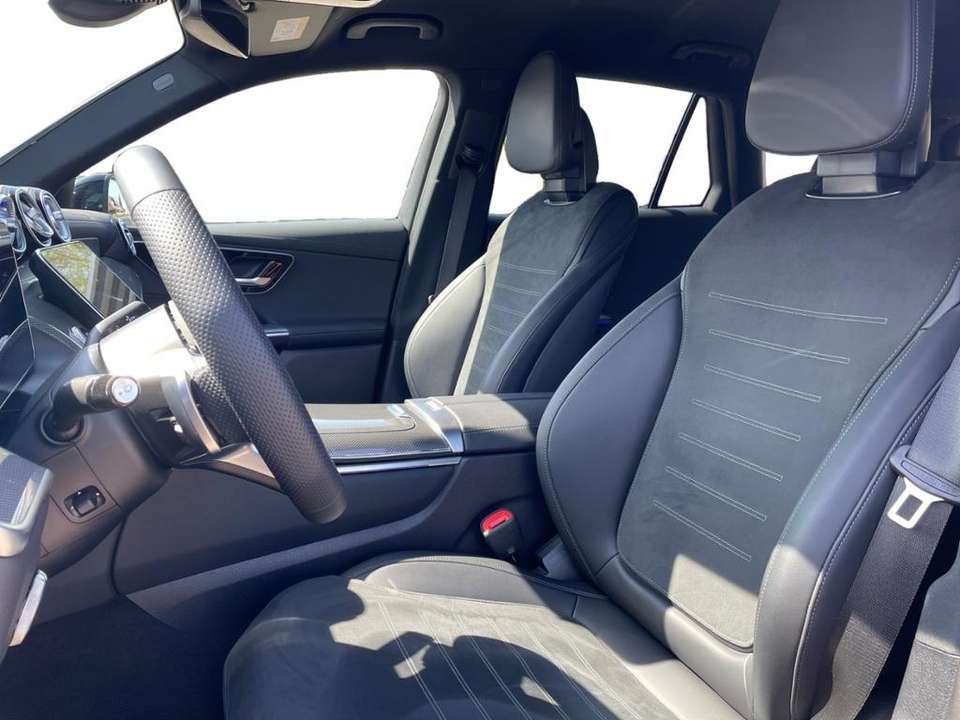 Mercedes-Benz GLC 300 - Imagem 6