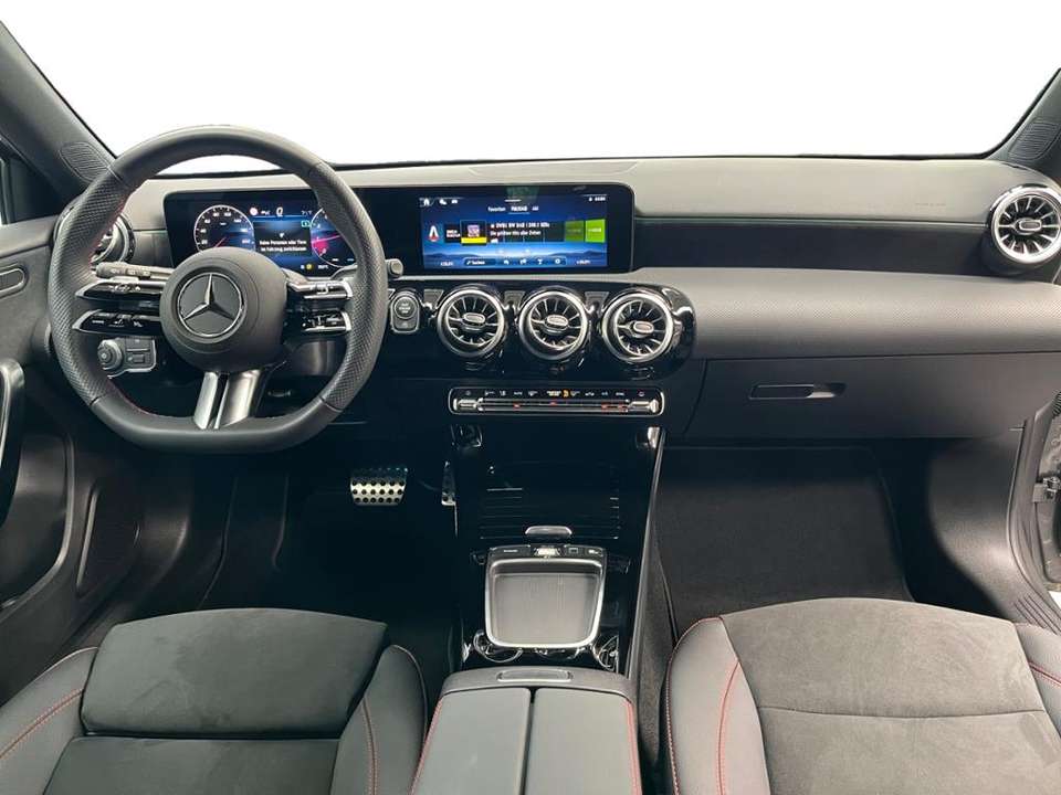 Mercedes-Benz A 200 - Imagem 5