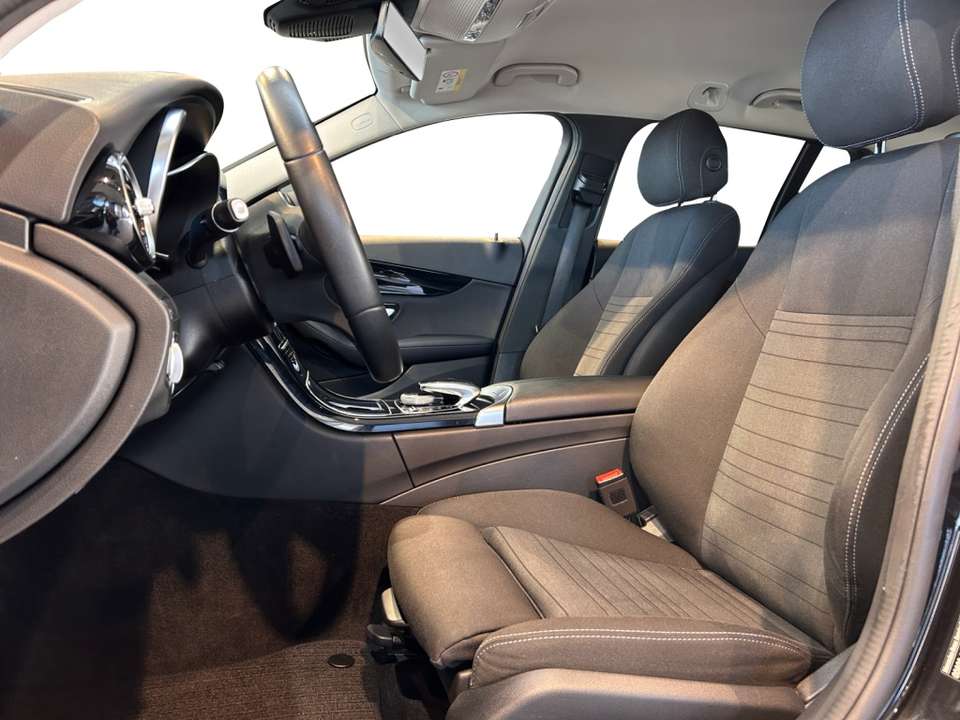 Mercedes-Benz C 300 - Imagem 7