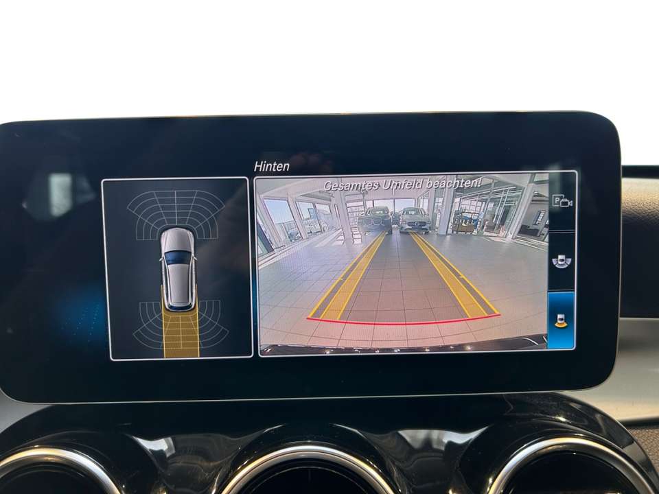 Mercedes-Benz C 300 - Imagem 8