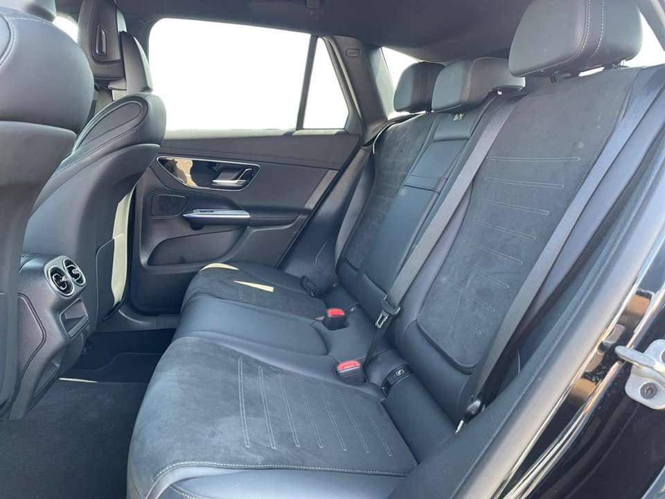 Mercedes-Benz GLC 300 - Imagem 8