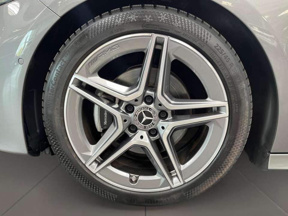 Mercedes-Benz A 200 - Imagem 9