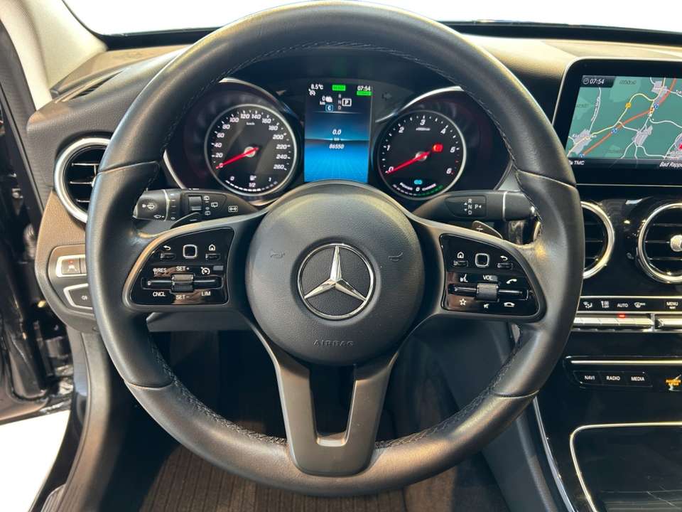 Mercedes-Benz C 300 - Imagem 12