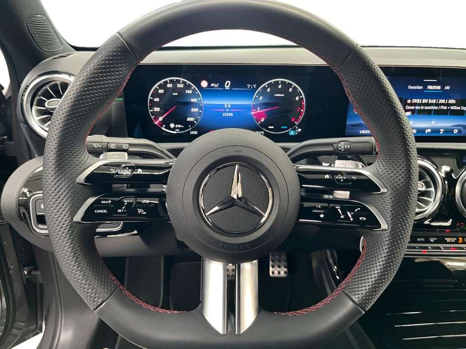 Mercedes-Benz A 200 - Imagem 11