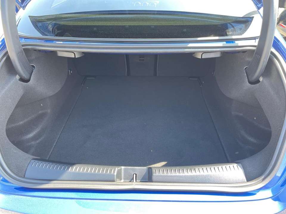 Mercedes-Benz CLA 200 - Imagem 13