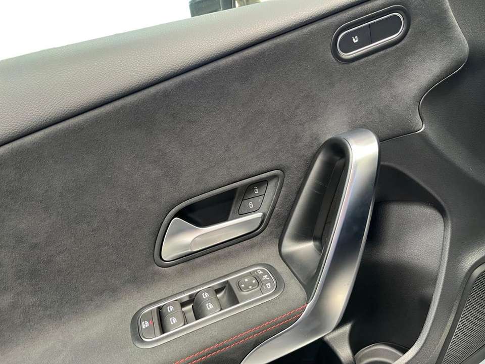 Mercedes-Benz A 200 - Imagem 15