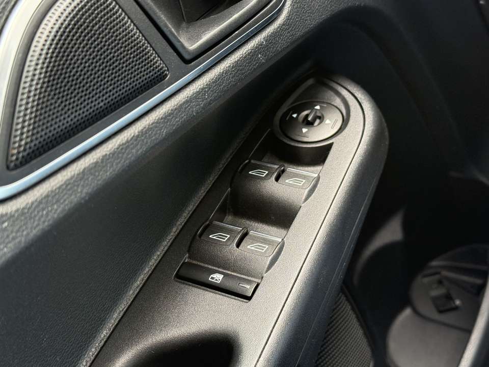 Ford B-Max - Imagem 9