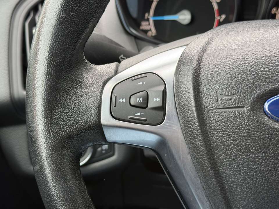 Ford B-Max - Imagem 11