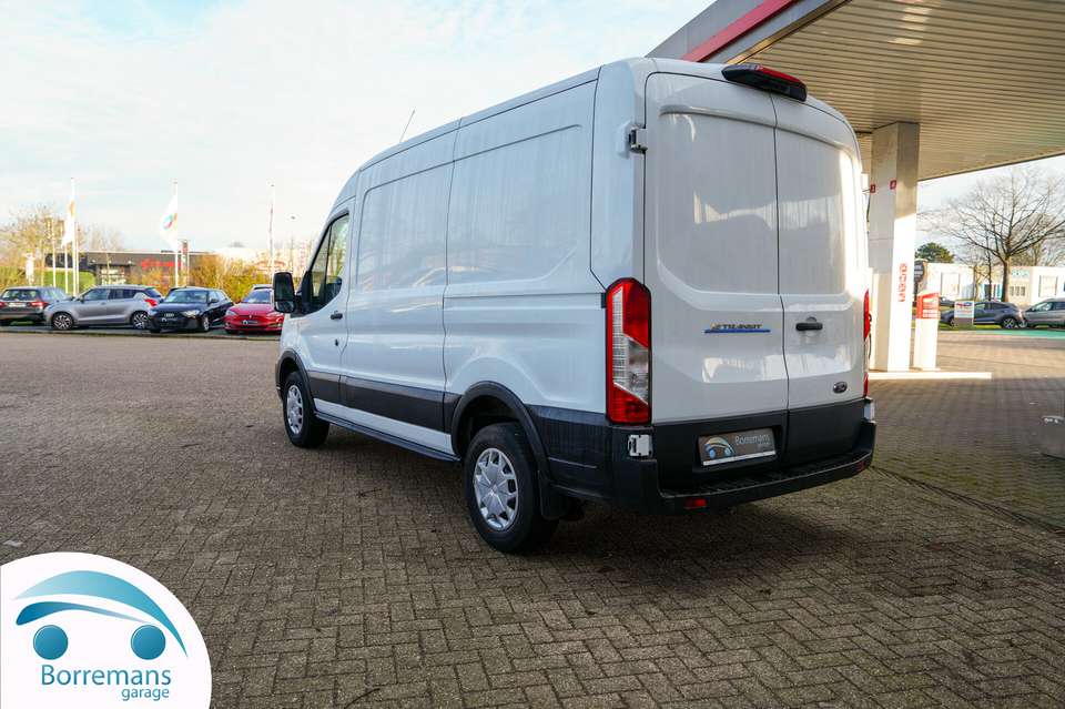 Ford E-Transit - Imagem 3