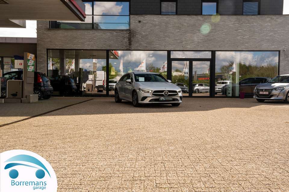 Mercedes-Benz CLA 180 - Imagem 4