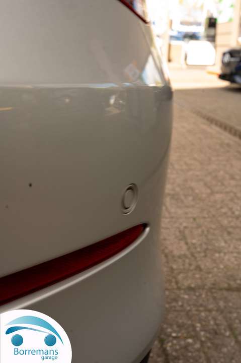 Mercedes-Benz CLA 180 - Imagem 8