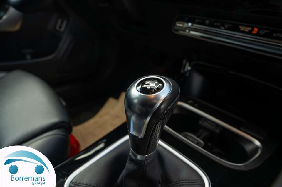 Mercedes-Benz CLA 180 - Imagem 9