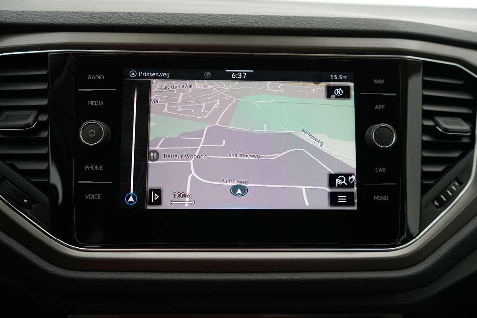 Volkswagen T-Roc - Imagem 8