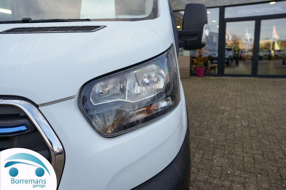 Ford E-Transit - Imagem 12