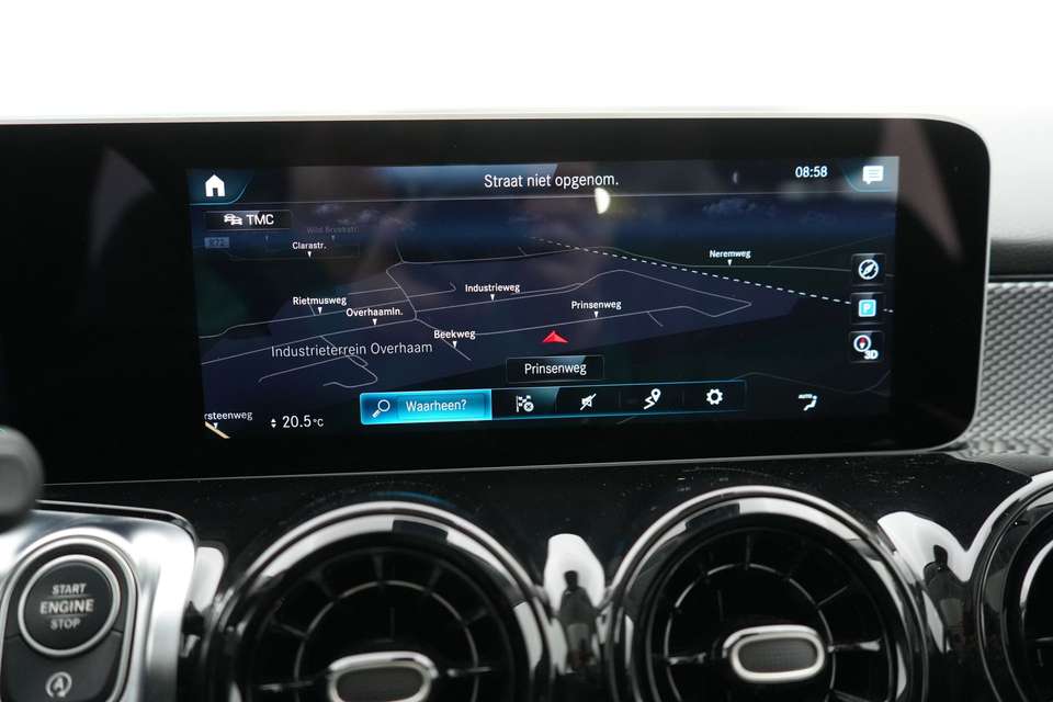 Mercedes-Benz GLB 200 - Imagem 8