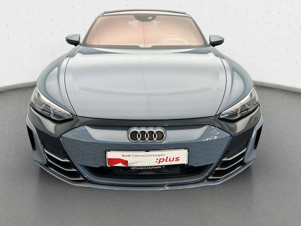 Audi e-tron GT - Imagem 13