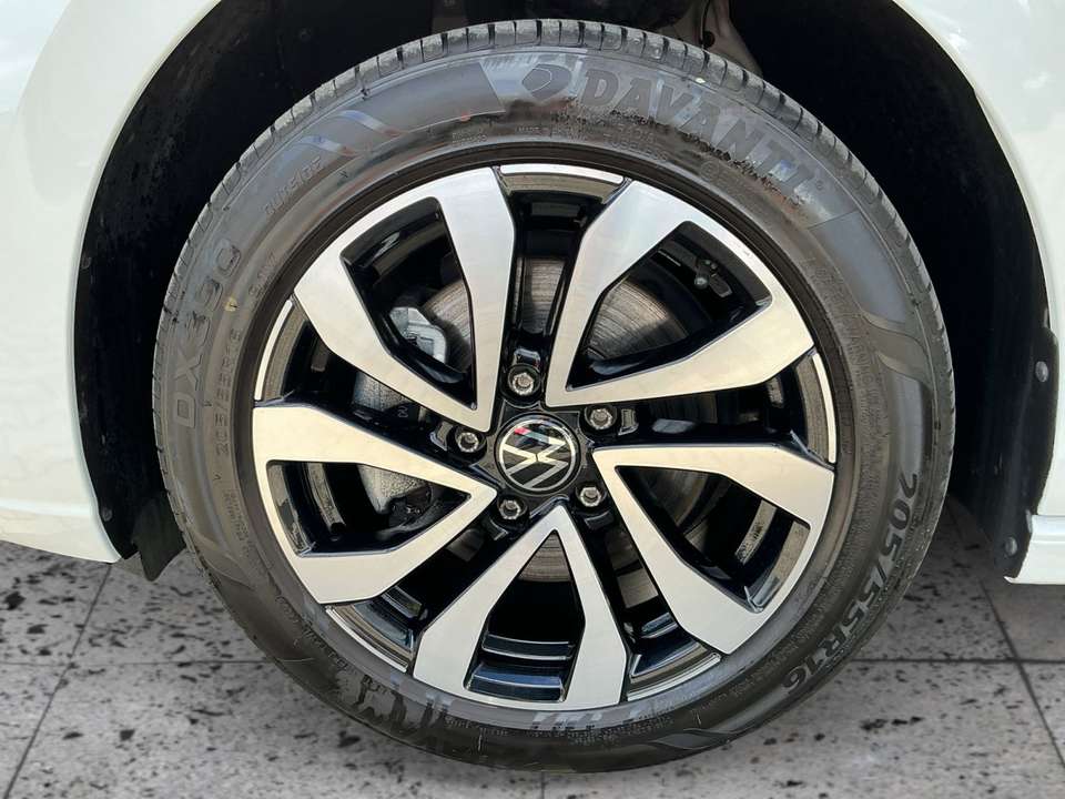 Volkswagen Golf - Imagem 8