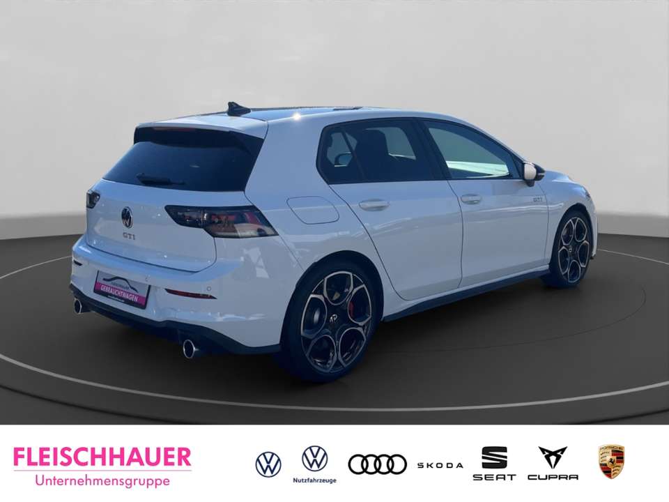 Volkswagen Golf GTI - Imagem 6