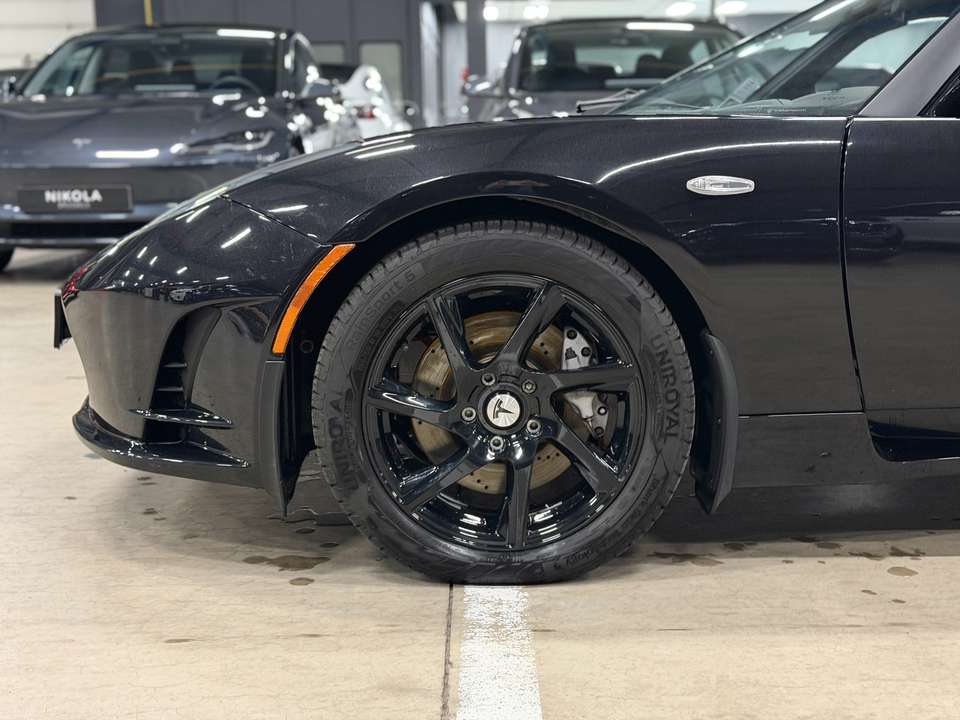 Tesla Roadster - Imagem 11