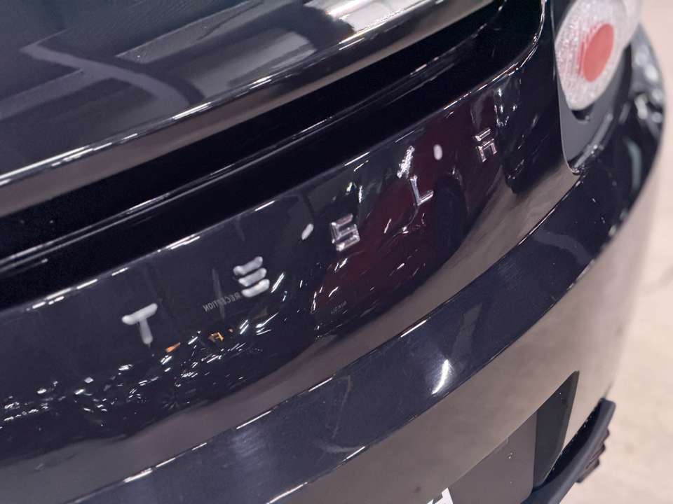 Tesla Roadster - Imagem 14