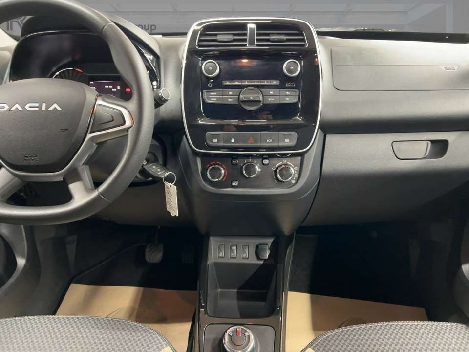 Dacia Spring - Imagem 13