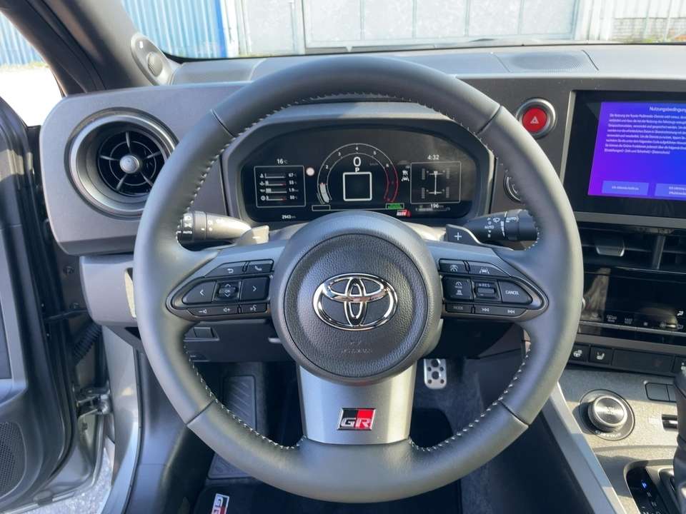 Toyota Yaris - Imagem 8