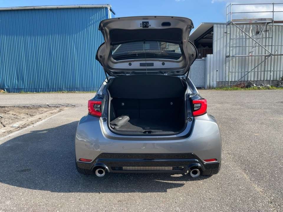 Toyota Yaris - Imagem 12