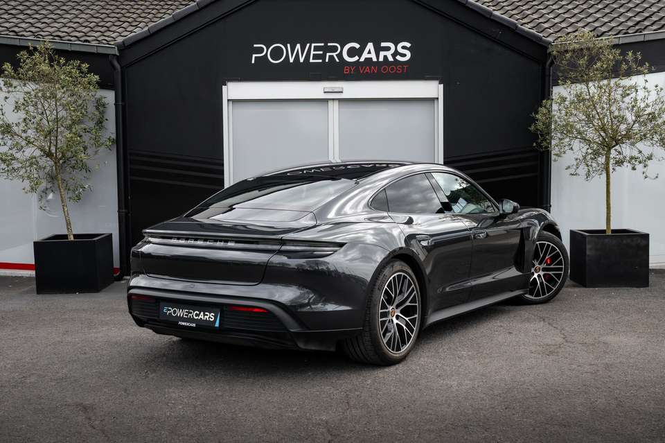 Porsche Taycan - Imagem 6