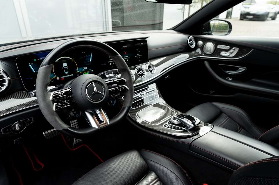 Mercedes-Benz E 53 AMG - Imagem 11