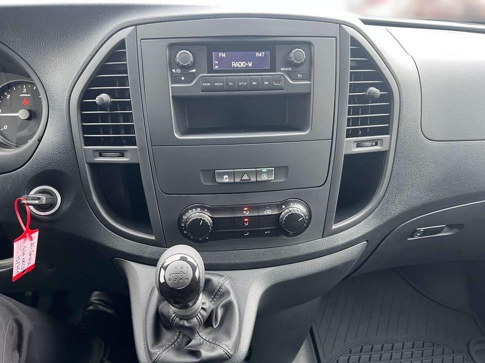 Mercedes-Benz Vito - Imagem 13