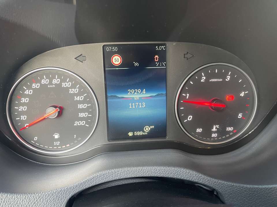 Mercedes-Benz Sprinter - Imagem 14