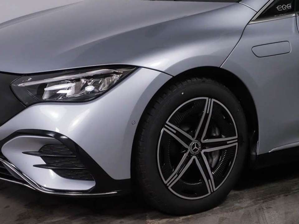 Mercedes-Benz EQE 350 - Imagem 3