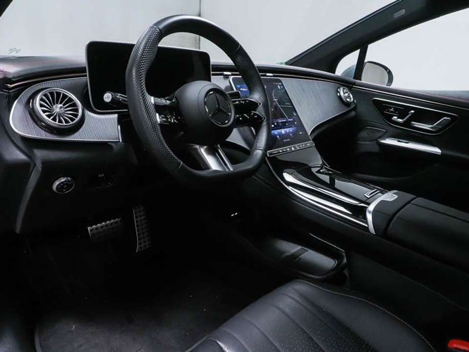 Mercedes-Benz EQE 350 - Imagem 6