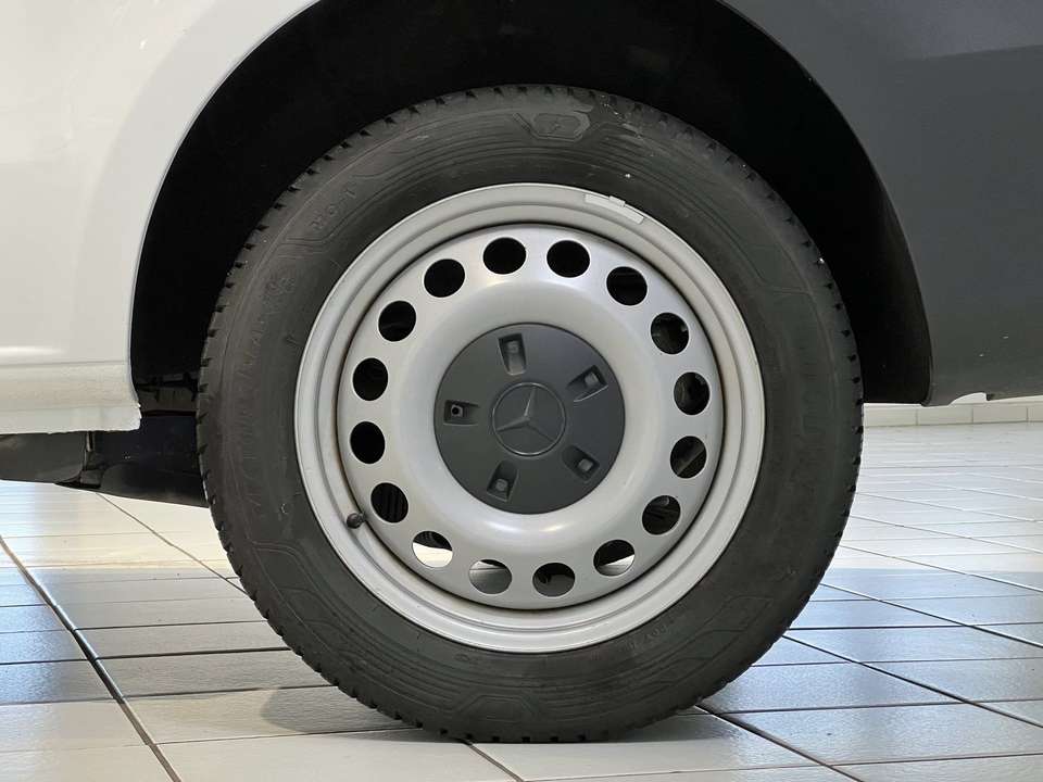 Mercedes-Benz Vito - Imagem 13