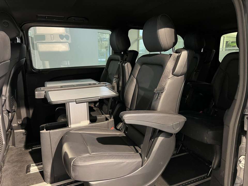 Mercedes-Benz V 250 - Imagem 13