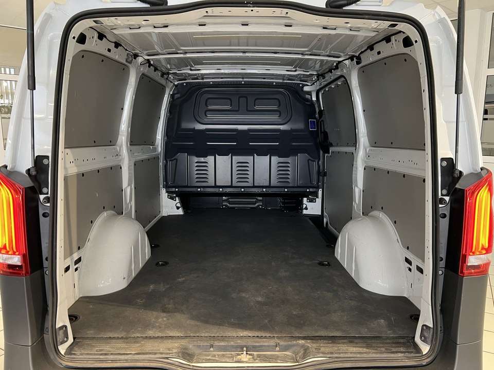 Mercedes-Benz Vito - Imagem 15