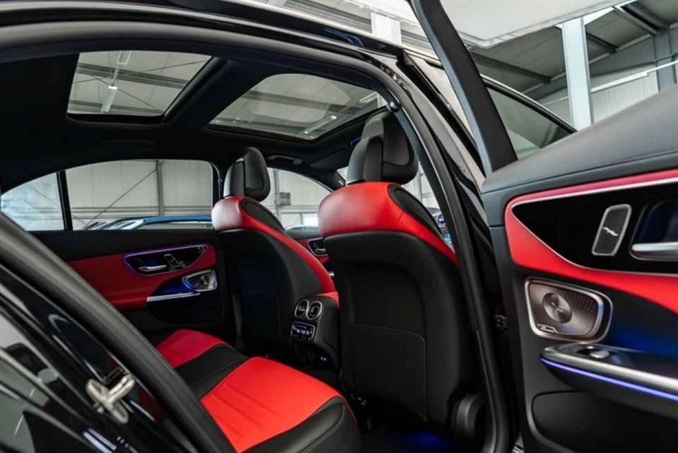 Mercedes-Benz C 300 - Imagem 2