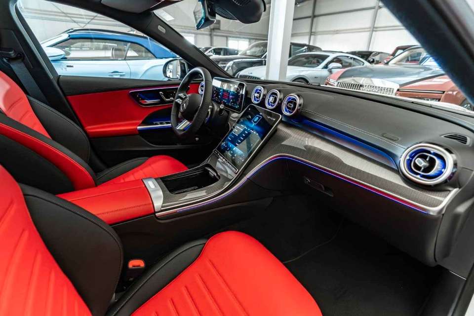 Mercedes-Benz C 300 - Imagem 6