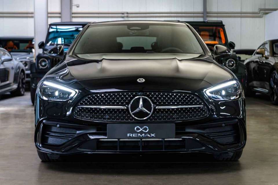 Mercedes-Benz C 300 - Imagem 10